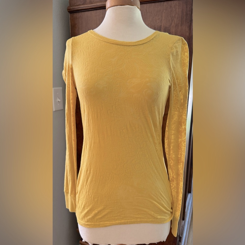 Women’s BKE YELLOW top